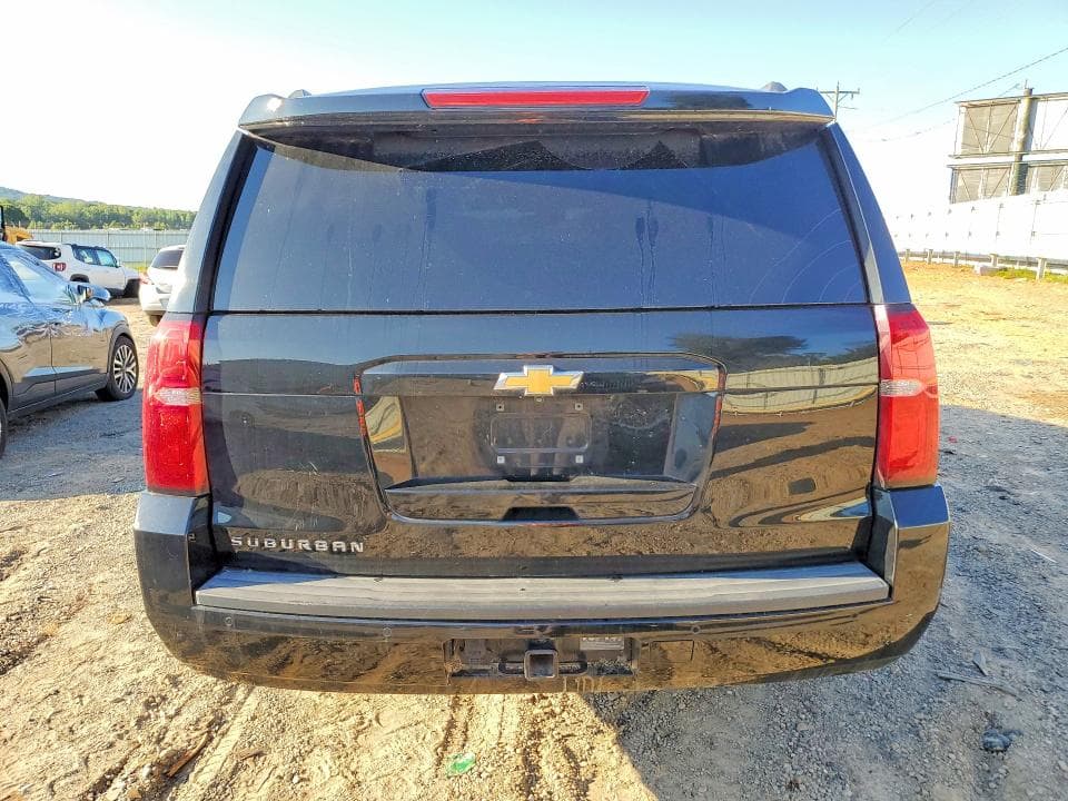 2018 CHEVROLET SUBURBAN C1500 LT 6