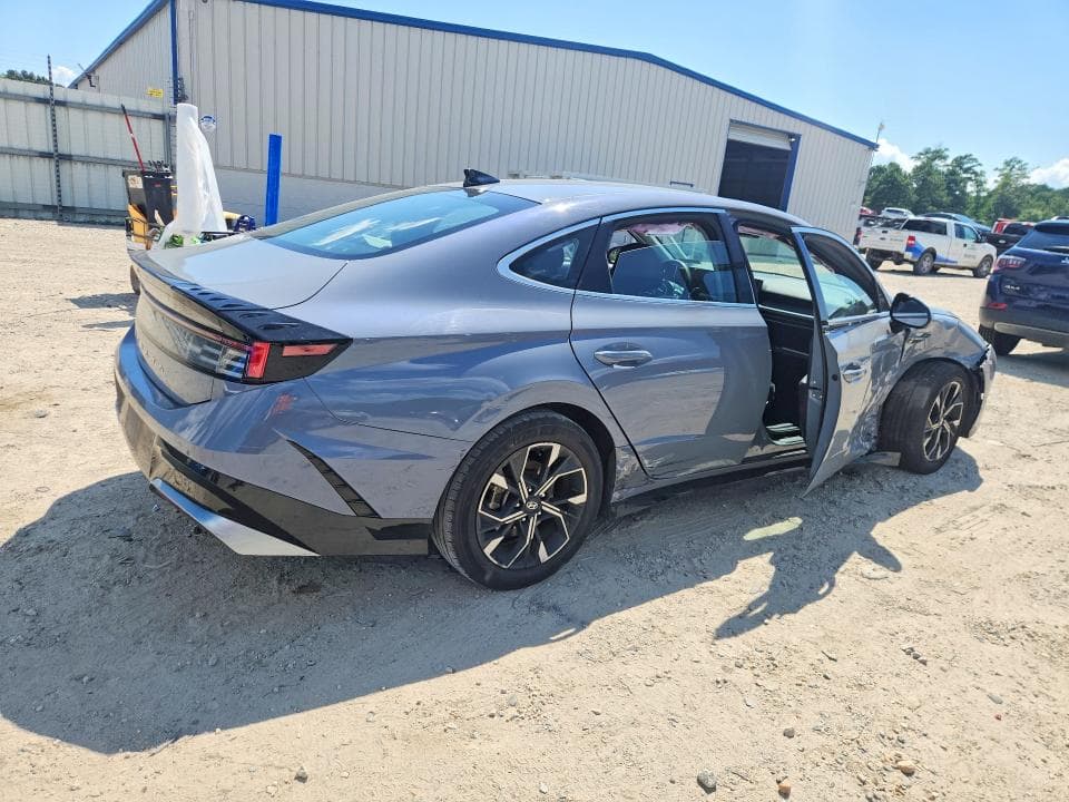 2025 HYUNDAI SONATA SEL 3