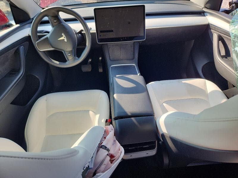 2023 TESLA MODEL Y 8