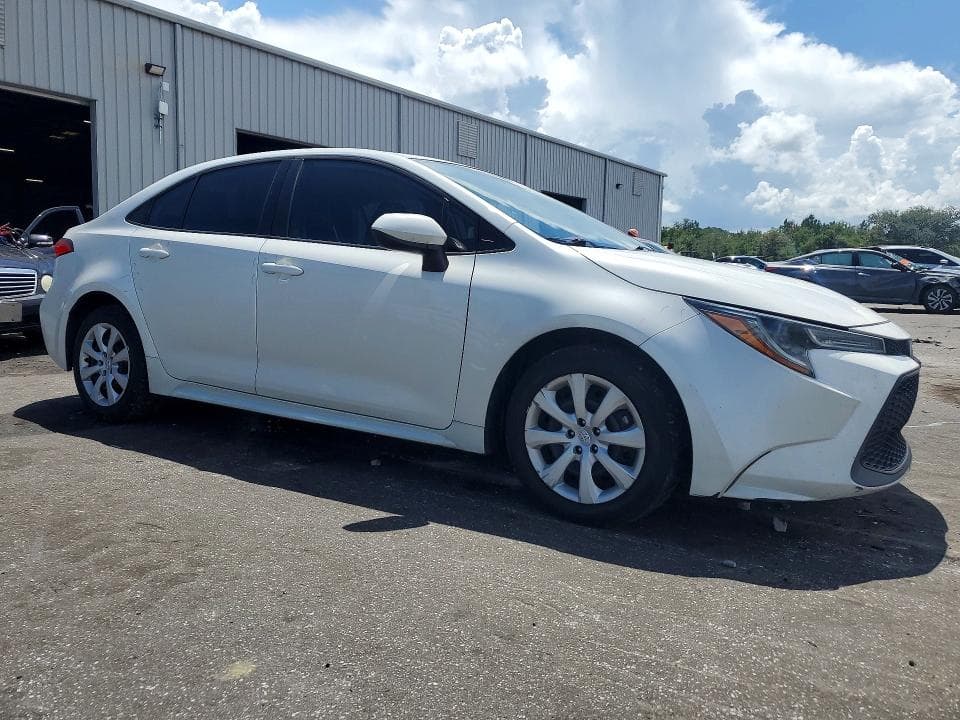 2021 TOYOTA COROLLA LE 4
