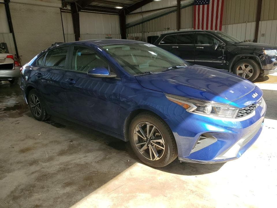 2024 KIA FORTE LXS 4