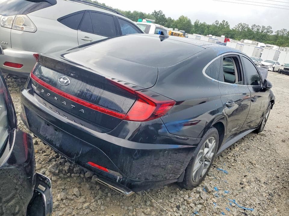 2021 HYUNDAI SONATA SEL 3