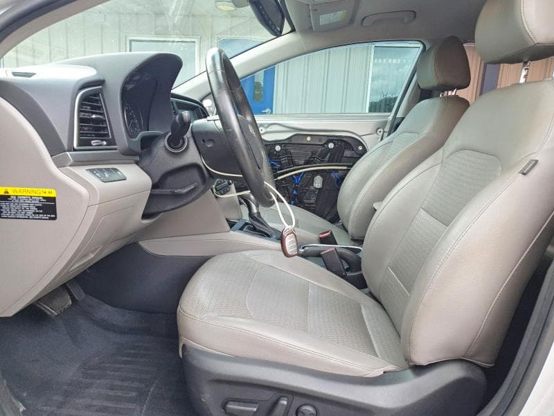 2017 HYUNDAI ELANTRA LIMITED 7