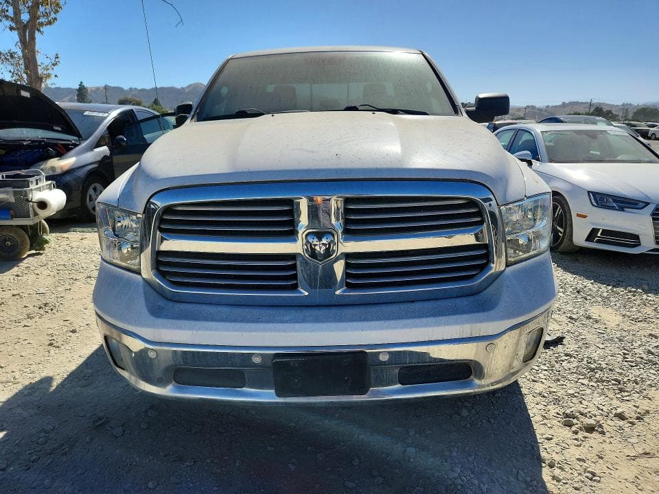 2017 RAM 1500 SLT 5