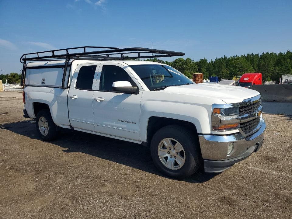 2018 CHEVROLET SILVERADO C1500 LT 4