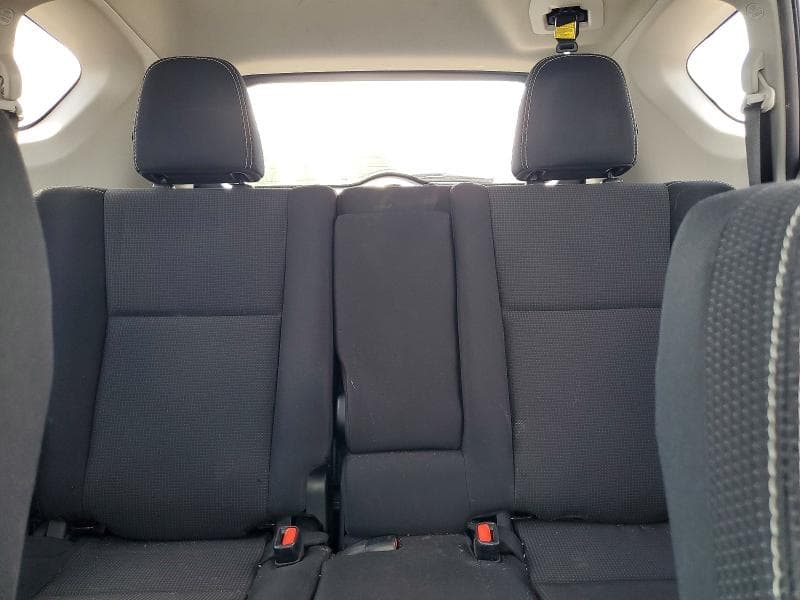 2017 TOYOTA RAV4 XLE 10