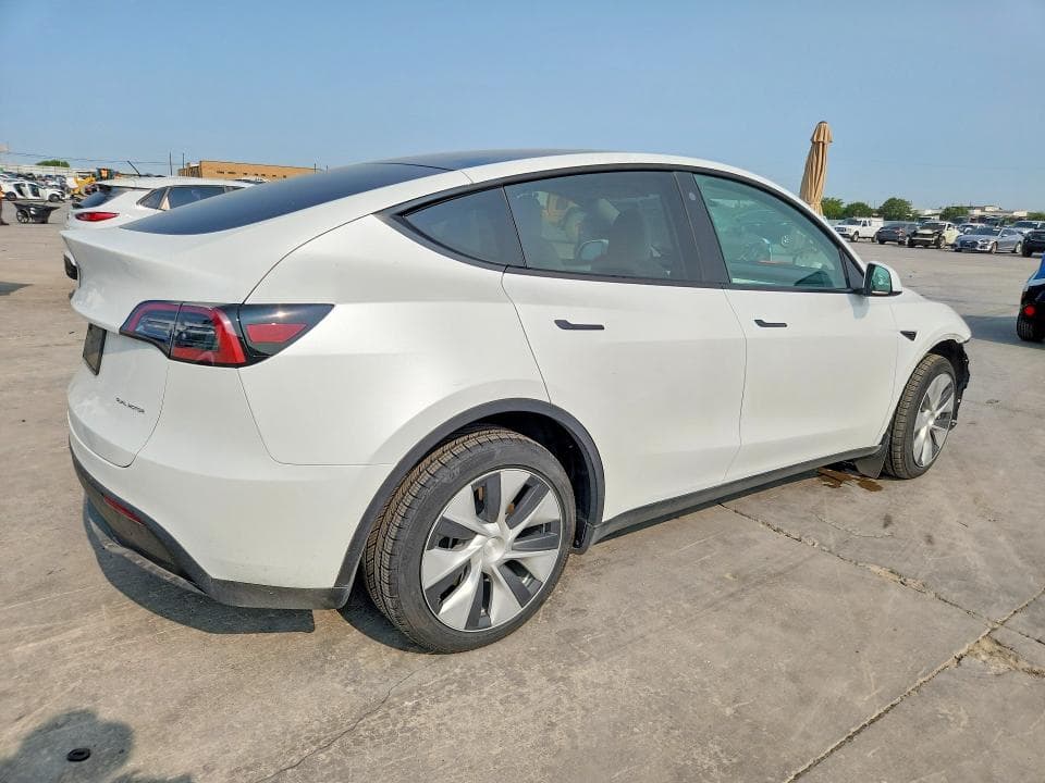 2023 TESLA MODEL Y 3