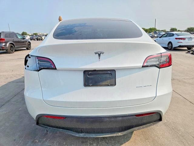 2023 TESLA MODEL Y 6