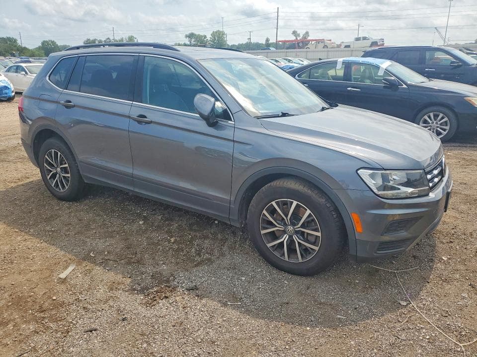 2019 VOLKSWAGEN TIGUAN SE 4