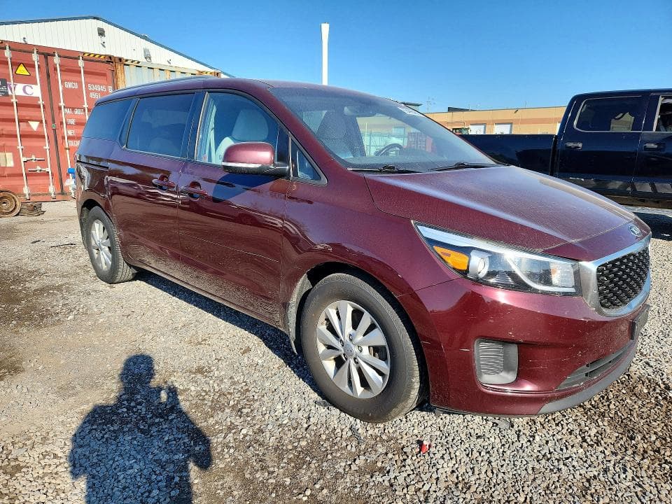 2017 KIA SEDONA LX 4