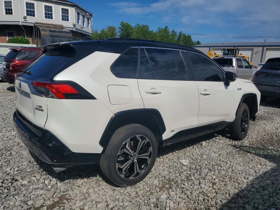 2021 TOYOTA RAV4 PRIME XSE 3