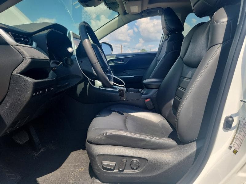 2023 TOYOTA RAV4 XLE PREMIUM 7
