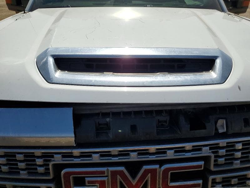 2018 GMC SIERRA K2500 DENALI 11
