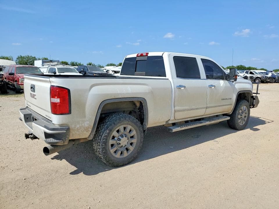 2018 GMC SIERRA K2500 DENALI 3