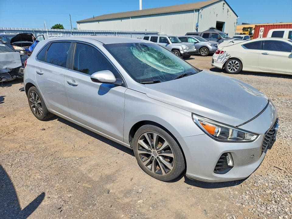 2018 HYUNDAI ELANTRA GT BASE 4