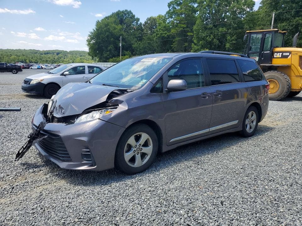2020 TOYOTA SIENNA LE - 1