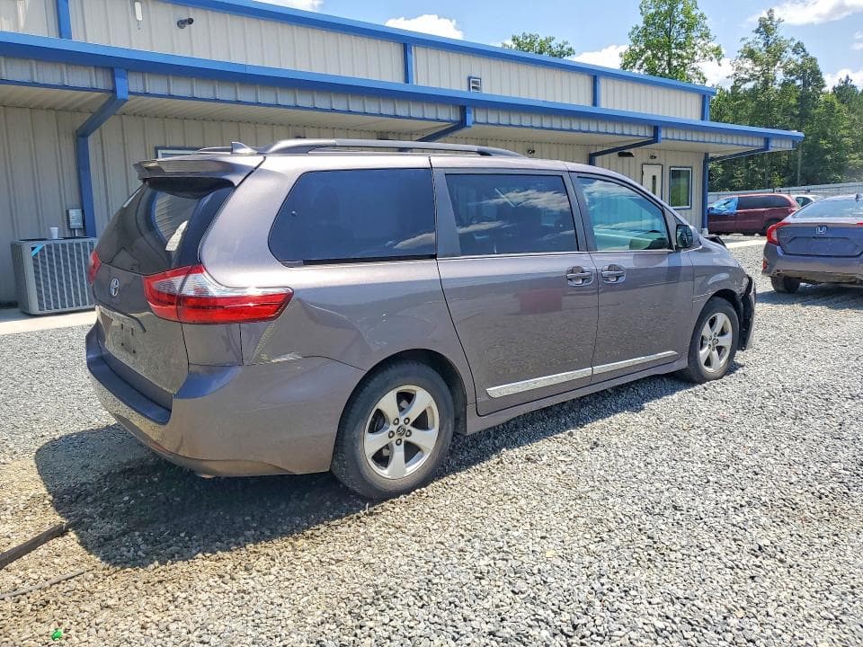 2020 TOYOTA SIENNA LE 3