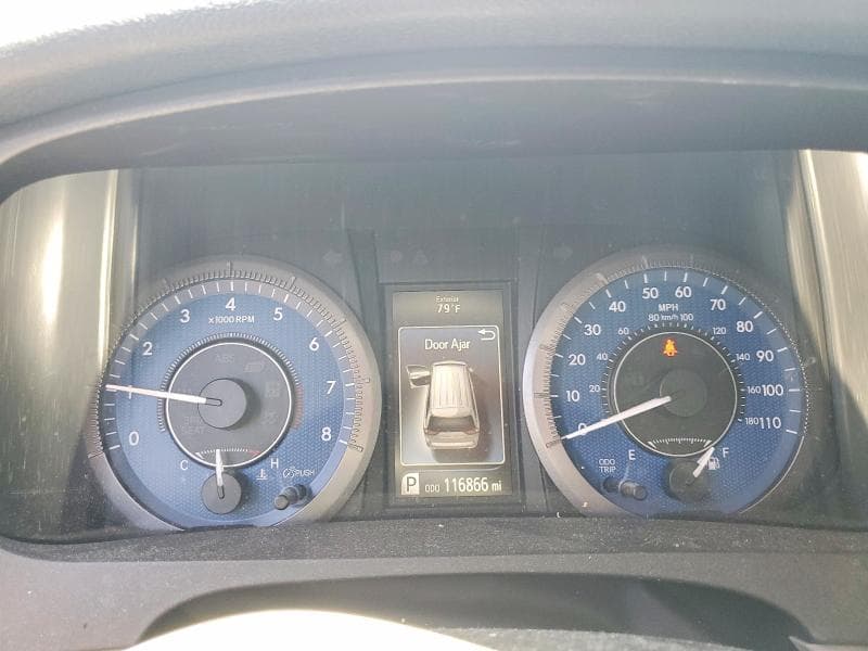 2020 TOYOTA SIENNA LE 9