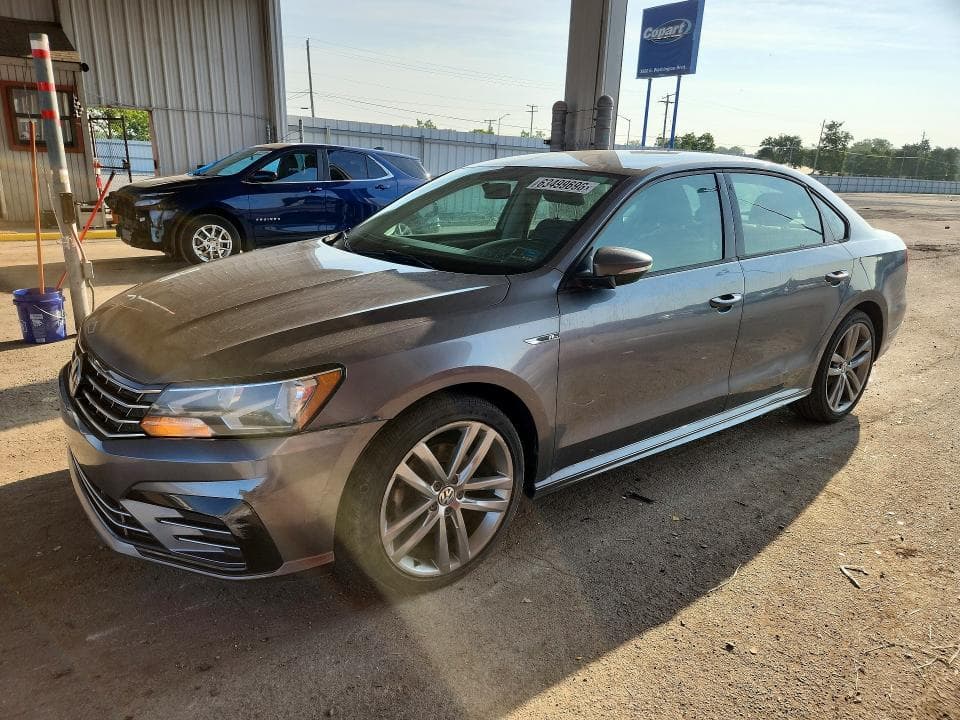 2018 VOLKSWAGEN PASSAT S - 1