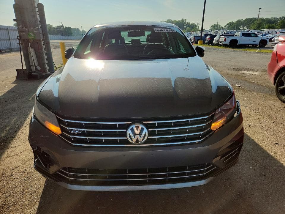 2018 VOLKSWAGEN PASSAT S 5