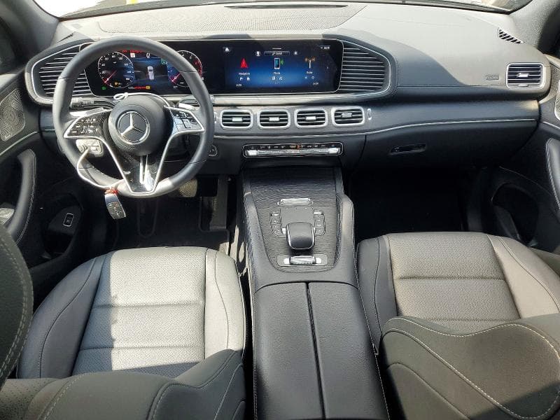 2025 MERCEDES-BENZ GLS 450 4MATIC 8