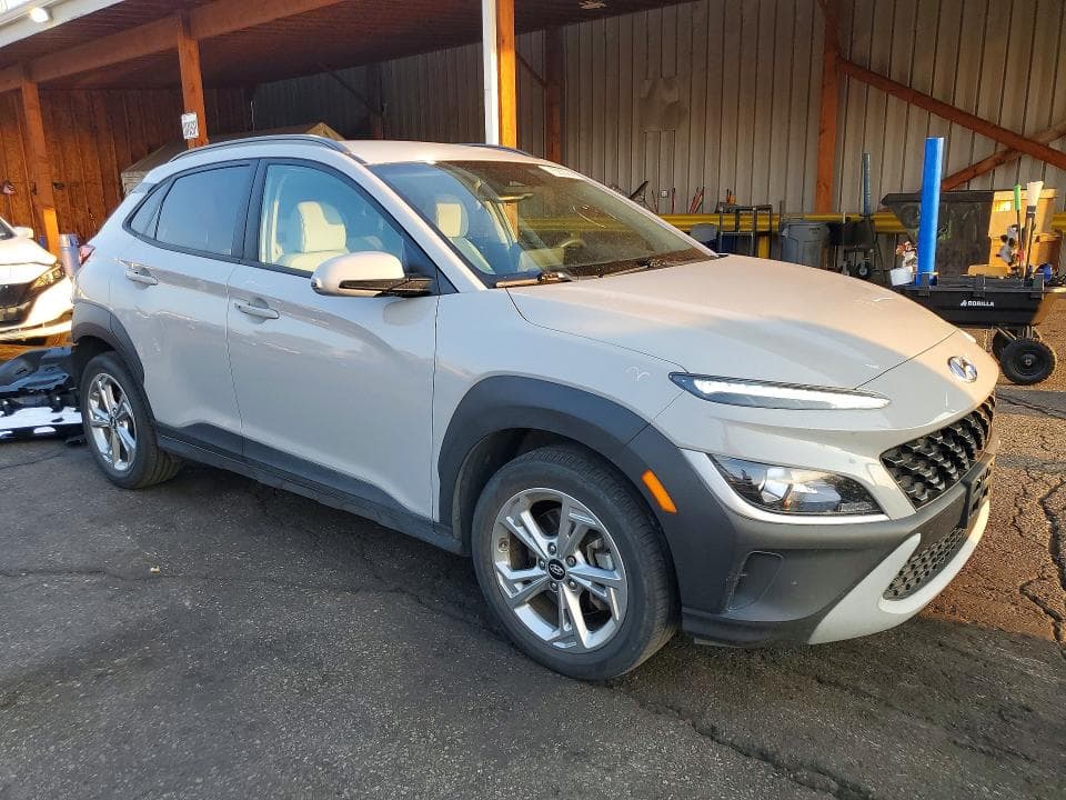 2023 HYUNDAI KONA SEL 4
