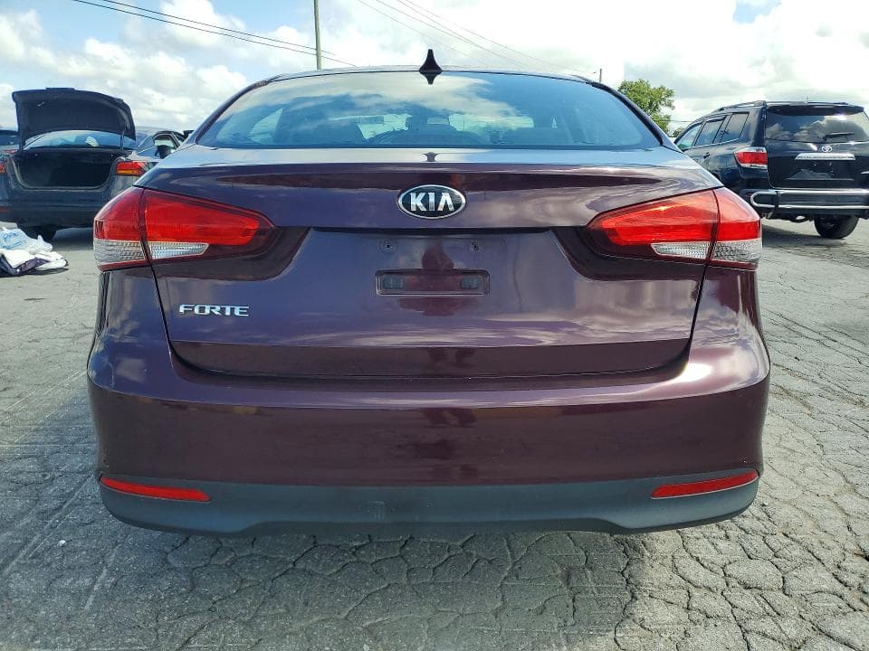2018 KIA FORTE LX 6