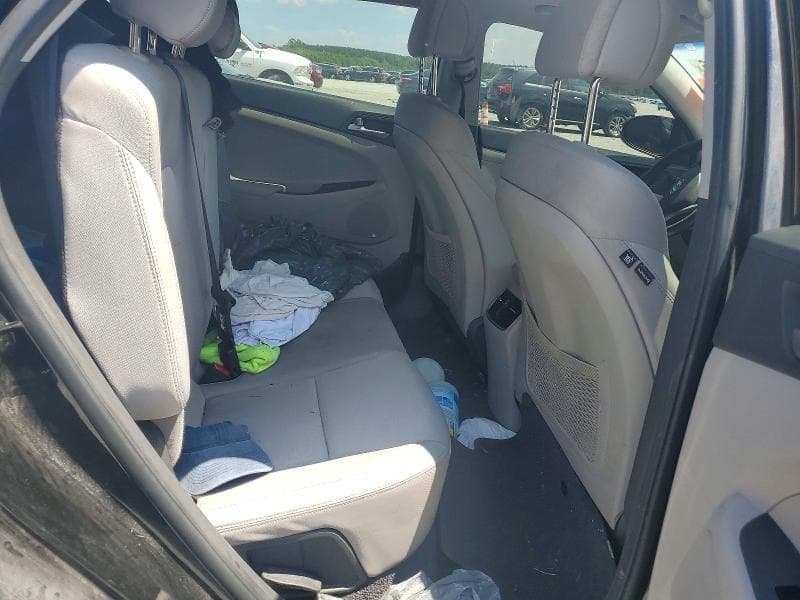 2018 HYUNDAI TUCSON VALUE 10