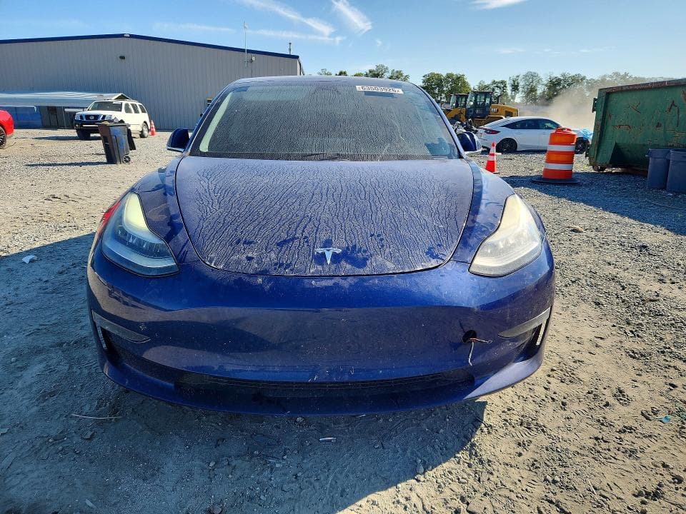 2018 TESLA MODEL 3 5