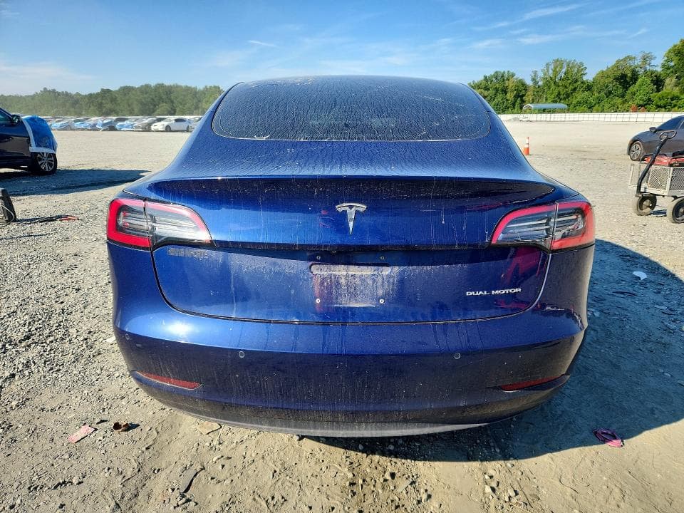 2018 TESLA MODEL 3 6