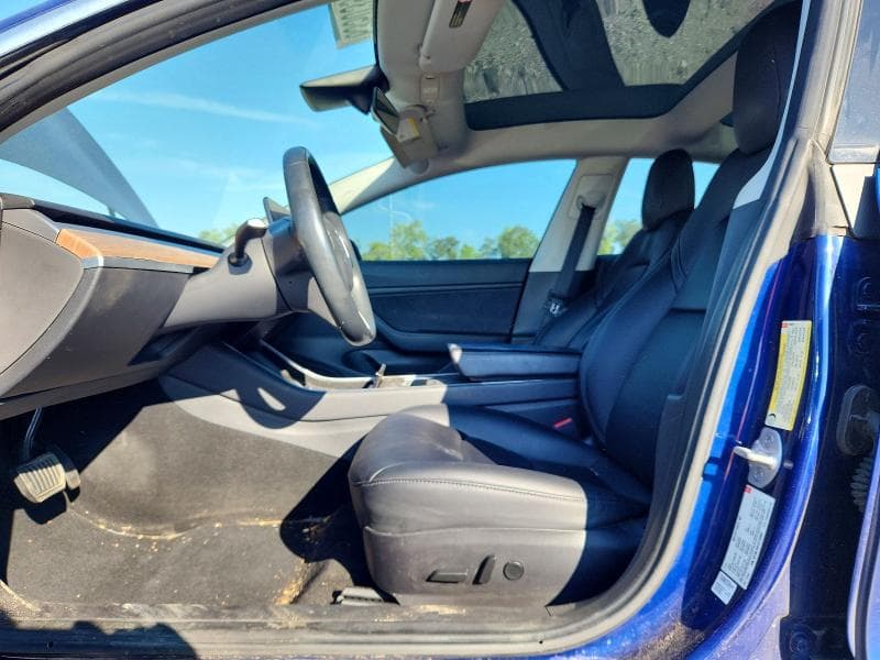 2018 TESLA MODEL 3 7