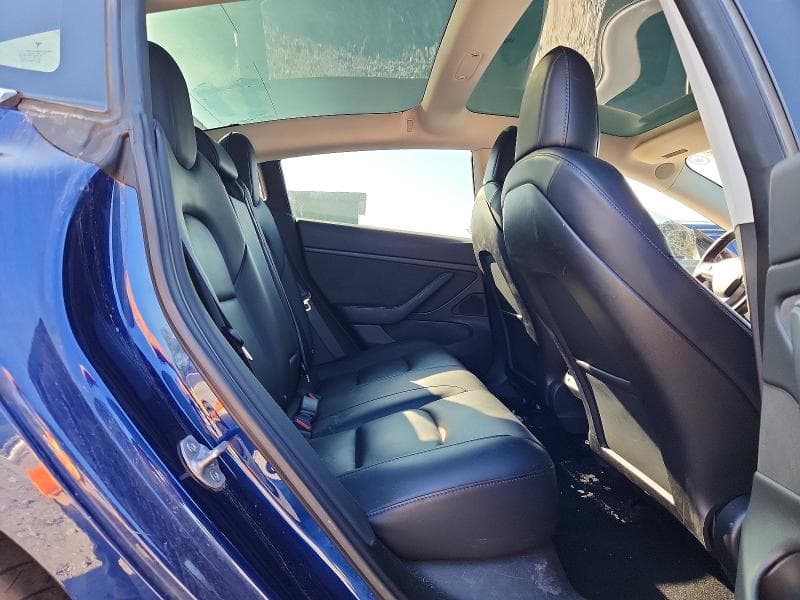 2018 TESLA MODEL 3 10