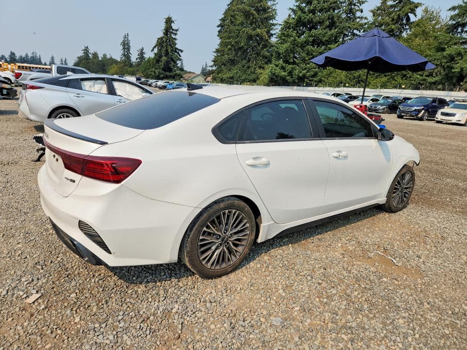 2023 KIA FORTE GT LINE 3