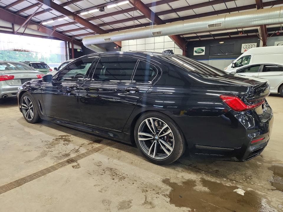 2021 BMW 750 XI 2