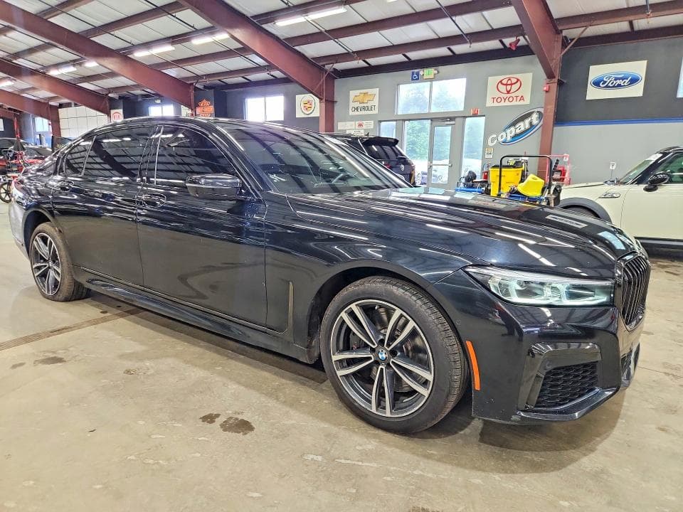 2021 BMW 750 XI 4