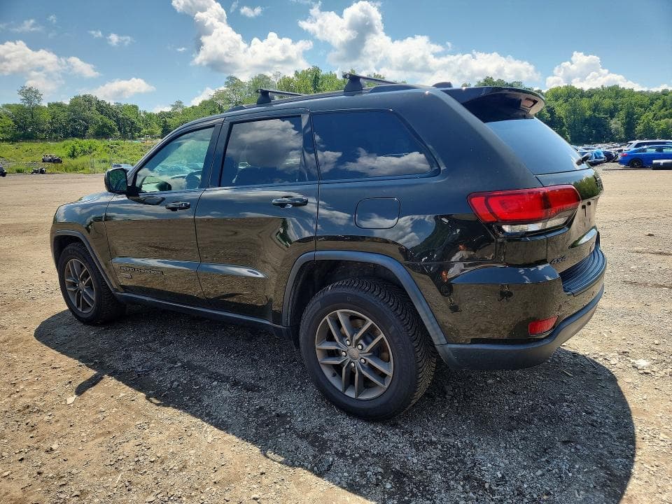 2017 JEEP GRAND CHEROKEE LAREDO 2