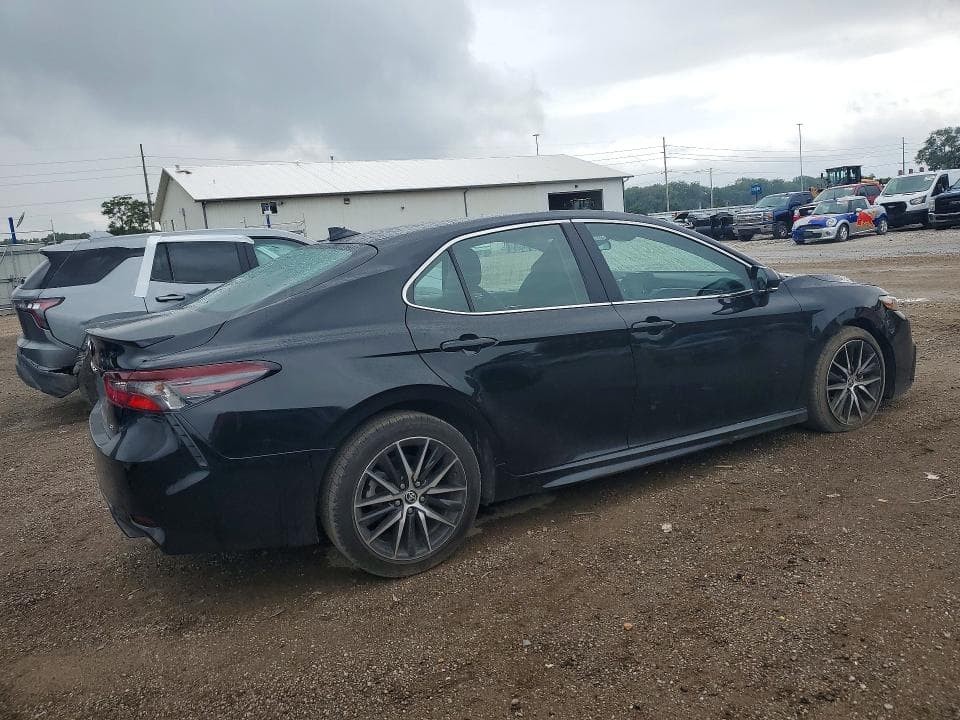 2023 TOYOTA CAMRY SE 3