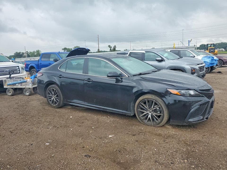2023 TOYOTA CAMRY SE 4