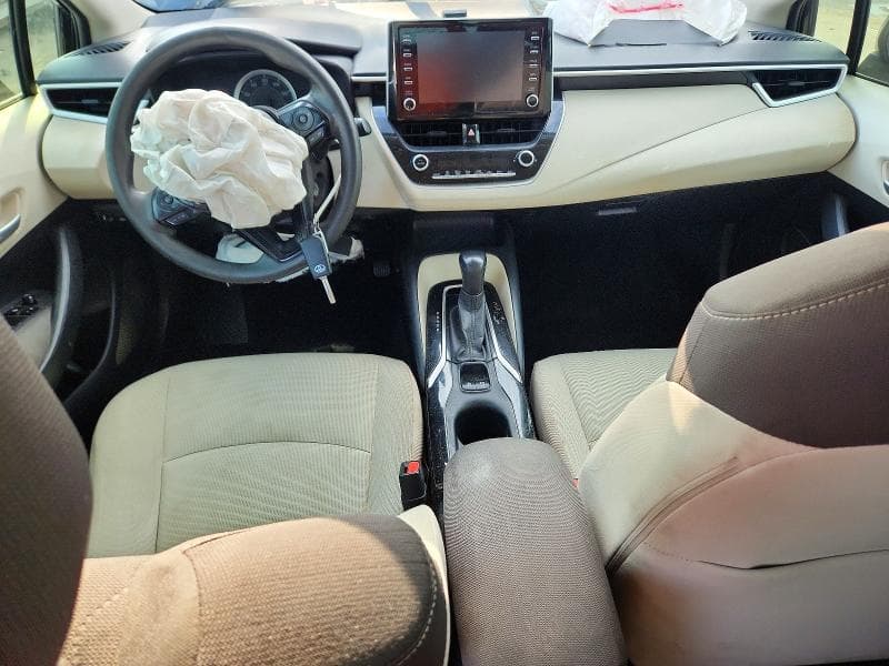 2020 TOYOTA COROLLA LE 8