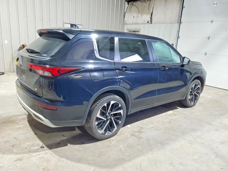 2024 MITSUBISHI OUTLANDER SE 3