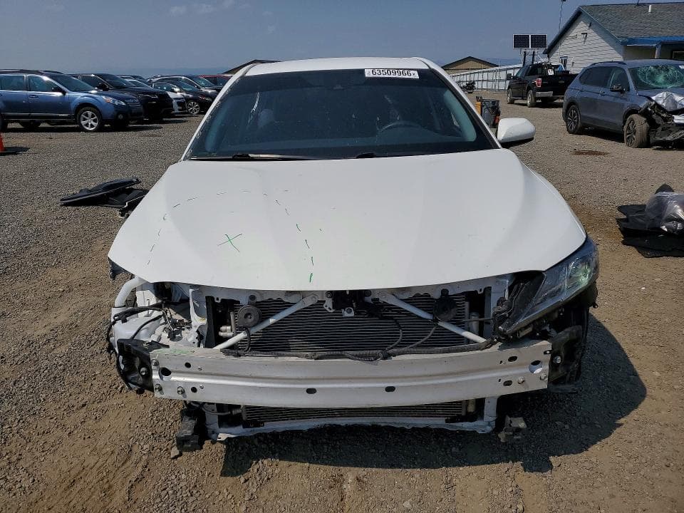 2018 TOYOTA CAMRY LE 5