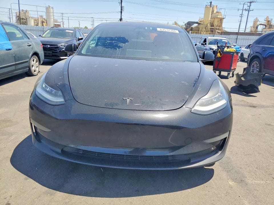 2018 TESLA MODEL 3 5