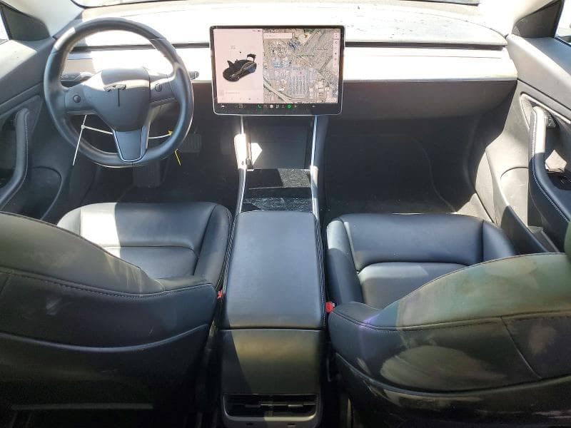 2018 TESLA MODEL 3 8