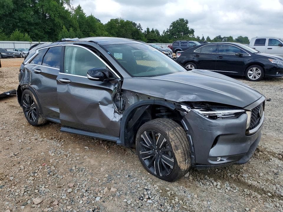 2021 INFINITI QX50 LUXE 4