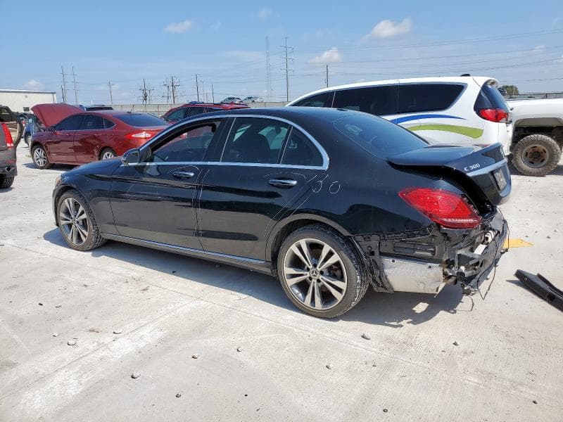 2019 MERCEDES-BENZ C 300 3