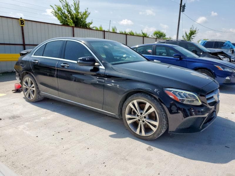 2019 MERCEDES-BENZ C 300 5