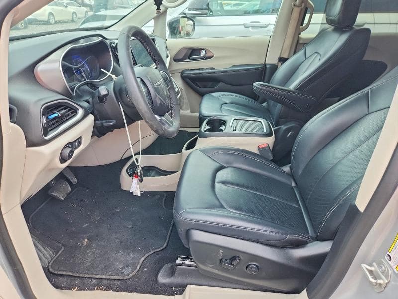 2024 CHRYSLER PACIFICA TOURING L 7