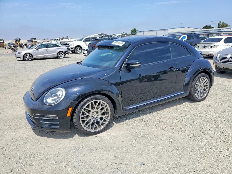 2018 VOLKSWAGEN BEETLE S - 1