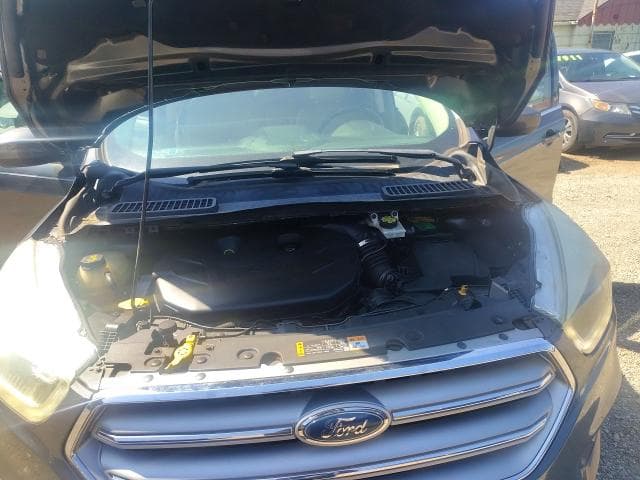 2017 FORD ESCAPE SE 7