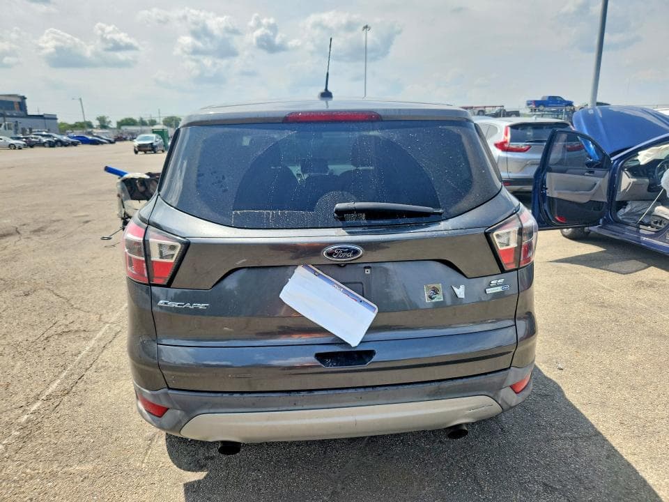 2017 FORD ESCAPE SE 6